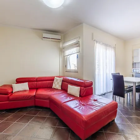 Appartement Spacious In The Heart Of By Pikhost