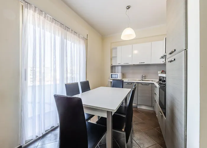 Spacious In The Heart Of By Pikhost Lejlighed